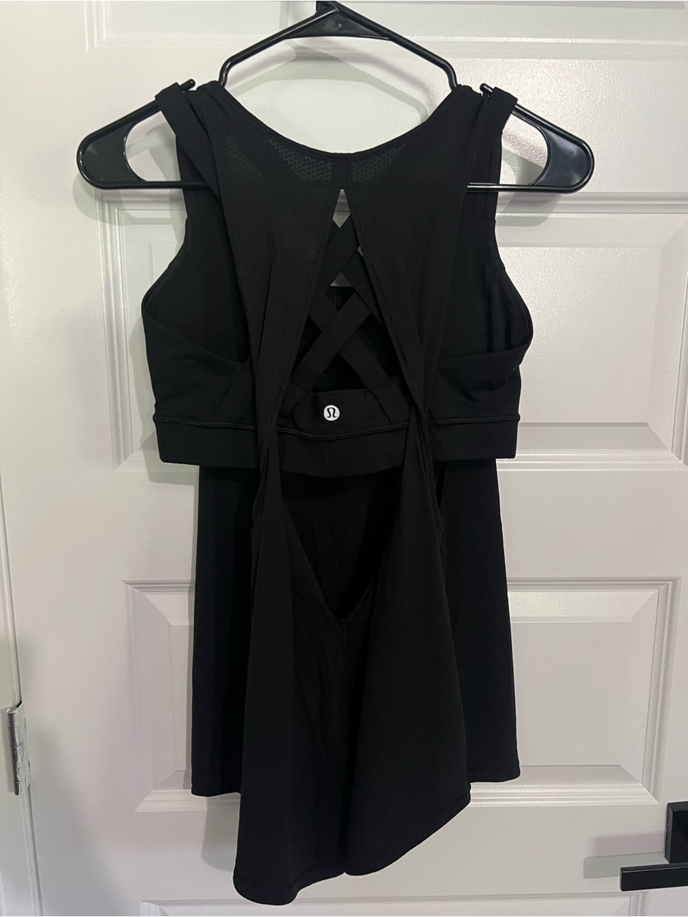308 - lululemon athletica Black Scoop Neck Tank with Built-in Bra - Picture 3 of 4